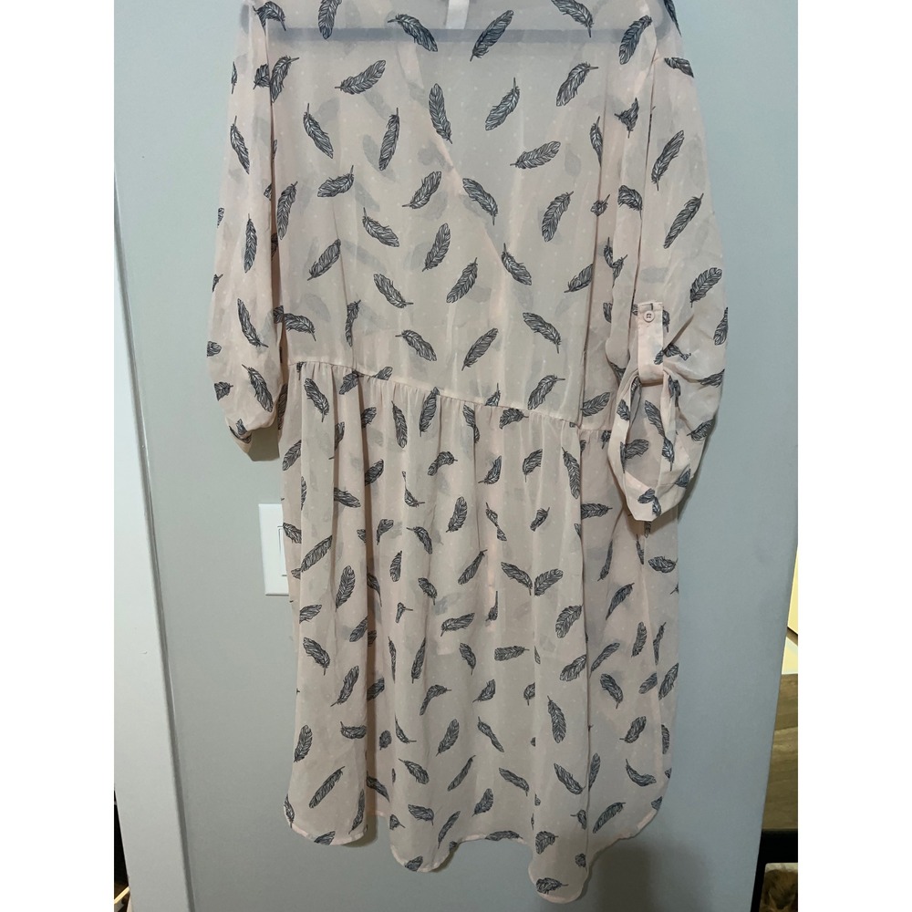 Torrid Feather Print Hi-Lo‎ Tunic Blouse Top Roll Tab 3/4 Sleeve Plus Size - Picture 5 of 6